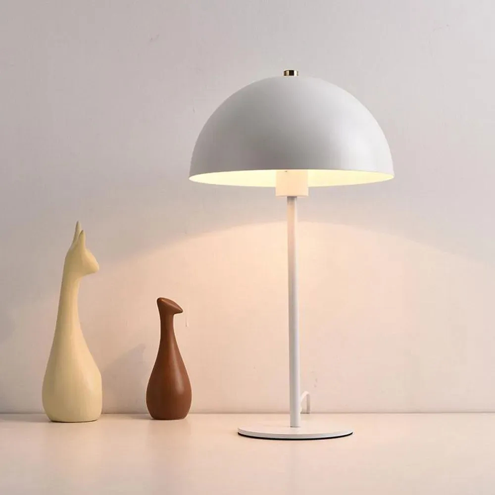 Modern Bedroom Bedsides Table Light Painted Metal Mushroom Lampshade Study Room Desk Lamps Recreation Table Lighting Fixture